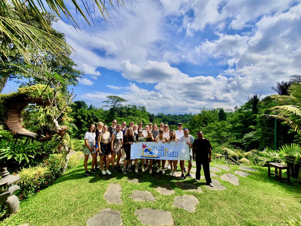 Jongerenreis Bali groepsfoto